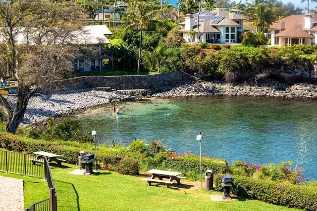 Photo 1 - Napili Point Resort by KBM