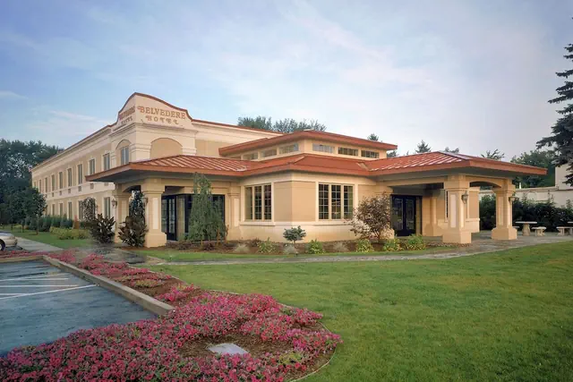 Photo 1 - Belvedere Inn