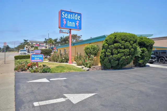 Photo 1 - Seaside Inn
