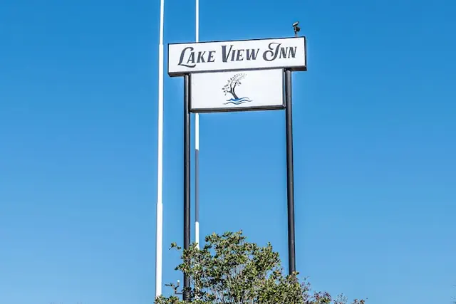 Photo 1 - Lake View Inn