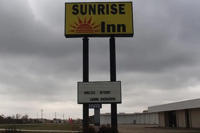 Photo 1 - Sunrise Inn
