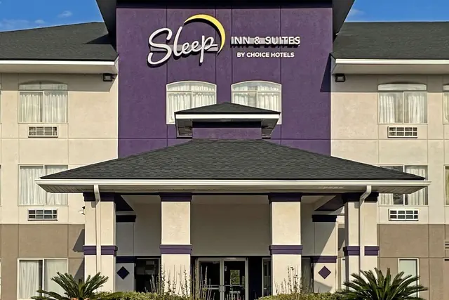 Photo 1 - Sleep Inn & Suites Foley - Gulf Shores North