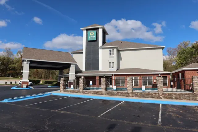 Photo 1 - Quality Inn & Suites Huntsville Research Park Area