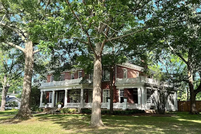Photo 1 - Huffman Manor Inn