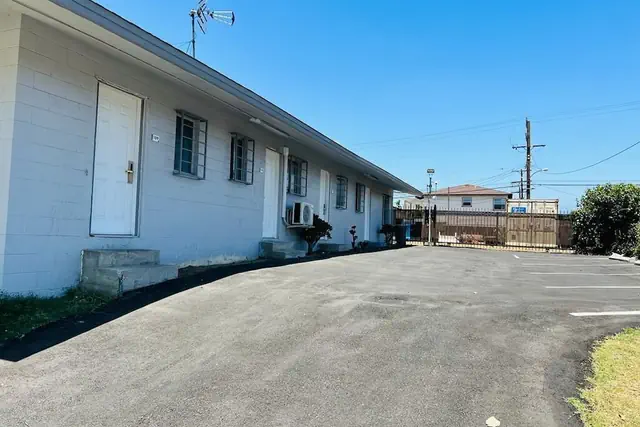 Photo 1 - Lanai Motel