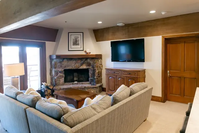 Photo 1 - Luxury One Bedroom with Hot Tub 1 Apartment Hotel by RedAwning