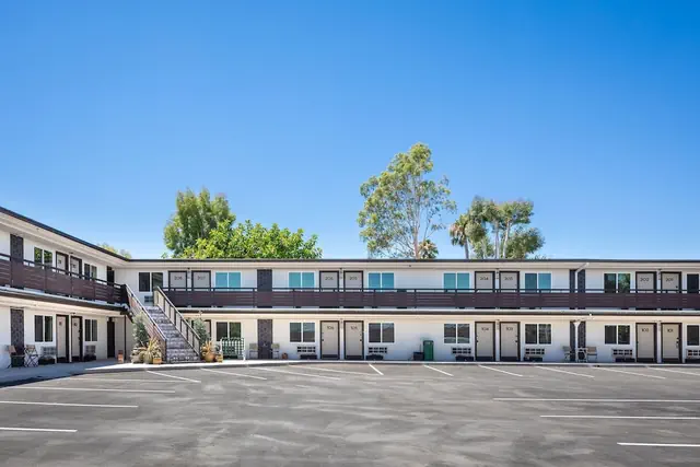 Photo 1 - California Inn