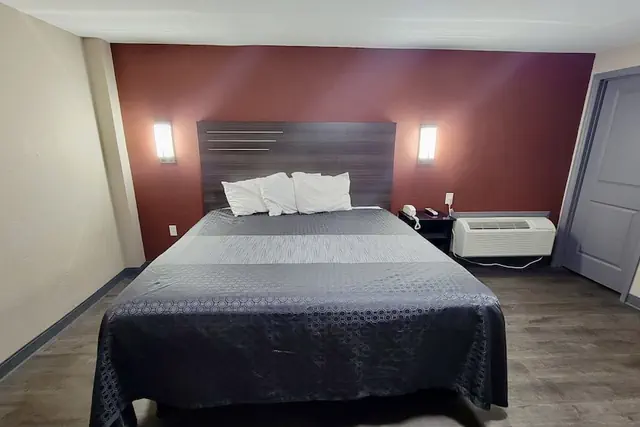 Photo 1 - Budget Inn & Suites