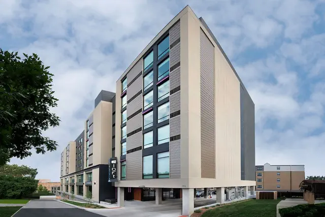 Photo 1 - Aloft by Marriott Kansas City Country Club Plaza