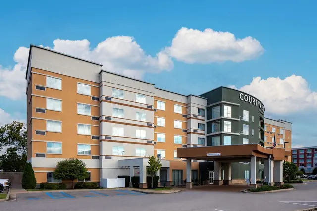 Photo 1 - Courtyard by Marriott Charleston Downtown/Civic Center