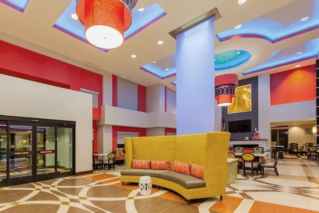 Photo 1 - Holiday Inn Express & Suites Eureka by IHG