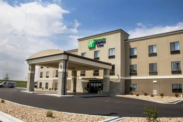Photo 1 - Holiday Inn Express & Suites Sikeston Southwest by IHG
