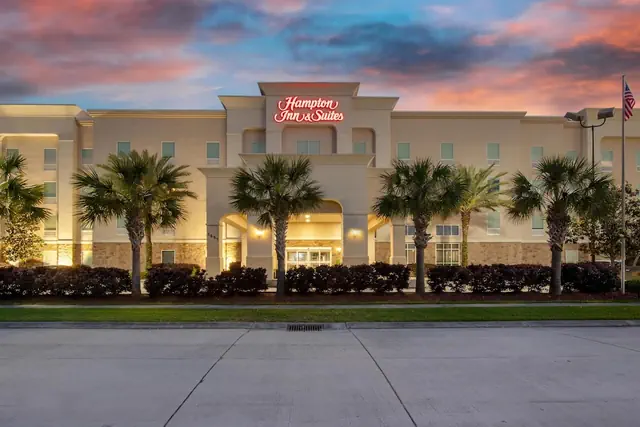 Photo 1 - Hampton Inn & Suites Harvey/New Orleans West Bank