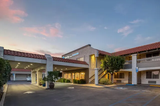 Photo 1 - SureStay Hotel by Best Western Camarillo
