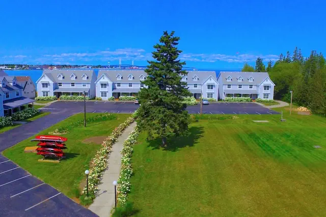 Photo 1 - Clearwater Lakeshore Motel