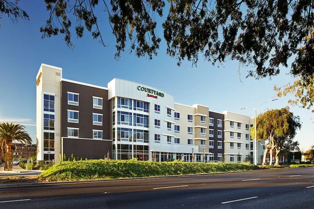 Photo 1 - Courtyard by Marriott Sunnyvale Silicon Valley