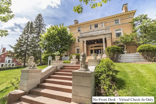 Photo 1 - Historic Cotton Mansion Duluth Boutique Hotel