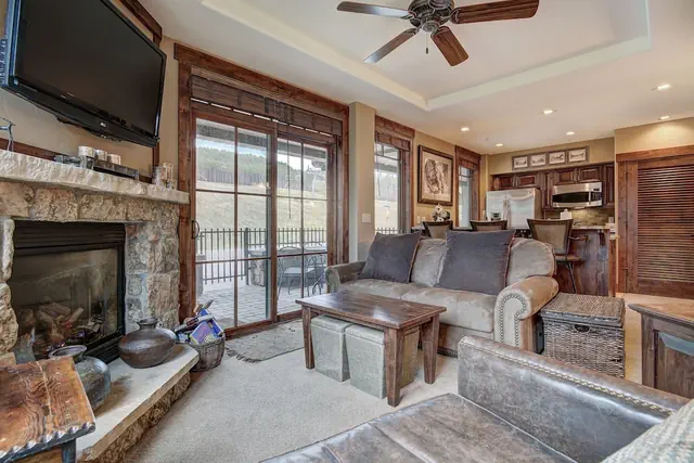 Photo 1 - True Ski-in/ski-out Luxury Condo On Peak 7 1 Bedroom Condo by RedAwning