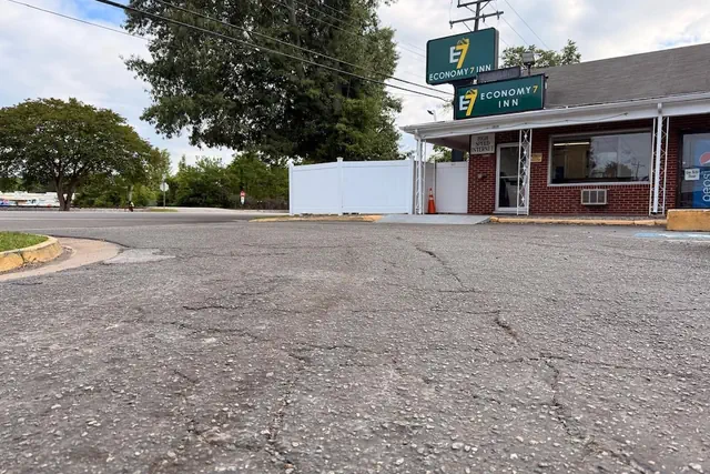 Photo 1 - Economy 7 Inn Near Hampton University VA