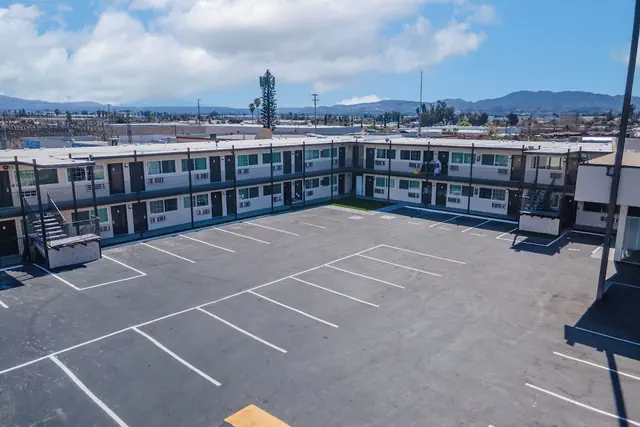 Photo 1 - Inland Inn & Suites