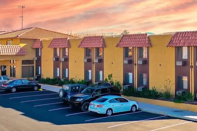 Photo 1 - Sun Valley Suites