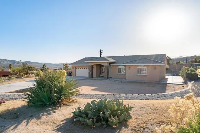 Photo 1 - Hillside Desert House - Hot Tub, Fire Pit And Bbq! 3 Bedroom Home by RedAwning