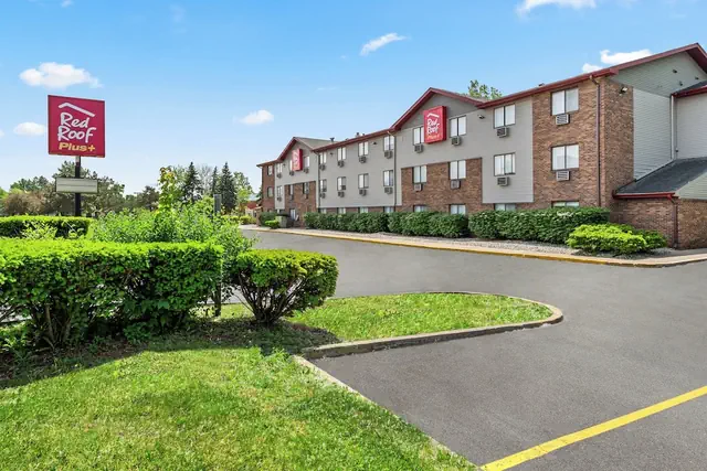 Photo 1 - Red Roof Inn PLUS+ Belleville
