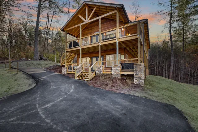 Photo 1 - Hillside Hideaway 3 Bedroom Cabin by RedAwning