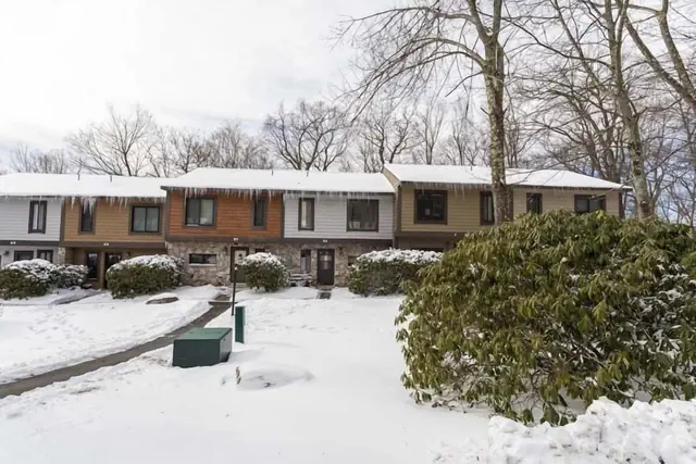 Photo 1 - Seven Springs 3 BR Deluxe Condo, Near Golf Course by RedAwning