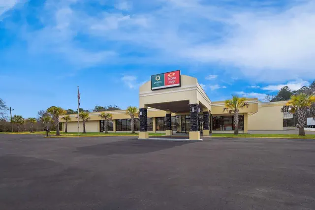 Photo 1 - Quality Inn Yemassee - Point South I-95