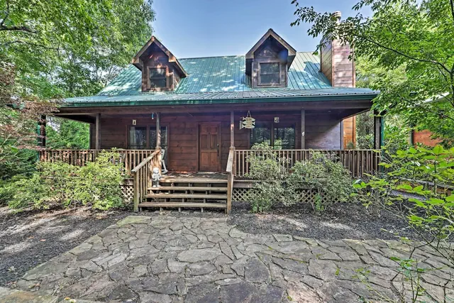 Photo 1 - Lakefront Coalmont Cabin on 5 Acres w/ Dock!