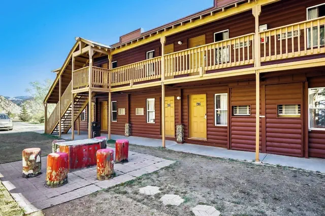Photo 1 - Georgetown Lodge