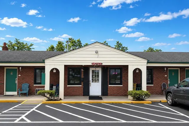 Photo 1 - Hillcrest Motel By OYO Aurora IN Near Lawrenceburg