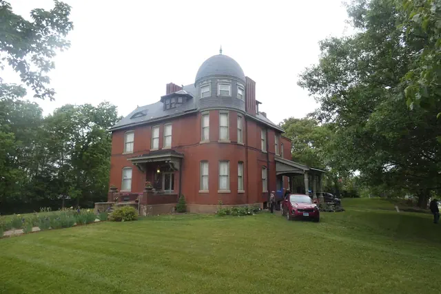 Photo 1 - Johnstone Mansion