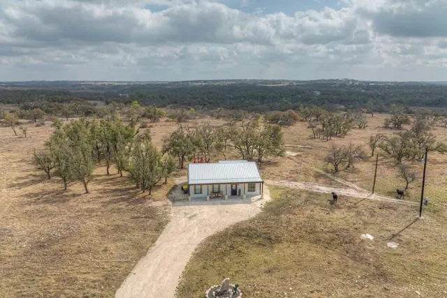 Photo 1 - Hill Country Hideaway With Fire Pit and Hot Tub!