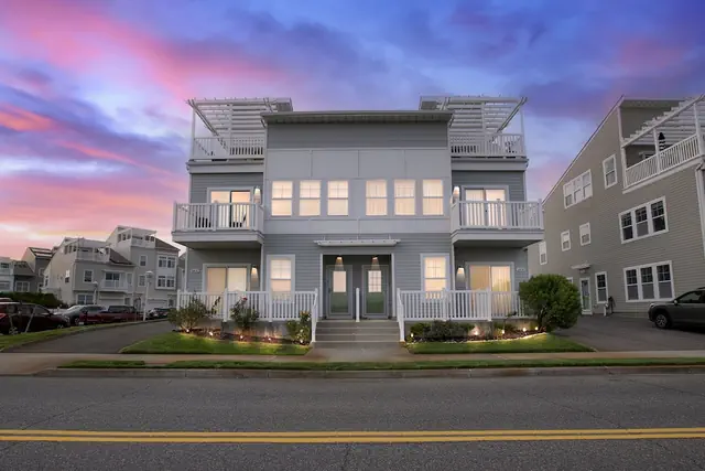 Photo 1 - Stunning Beachfront Queens Getaway 4 Bedroom Townhouse by RedAwning