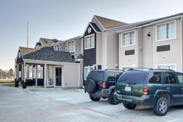 Photo 1 - Rodeway Inn & Suites Lewisville I-35