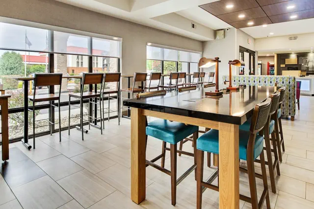 Photo 1 - Holiday Inn Express Dublin by IHG