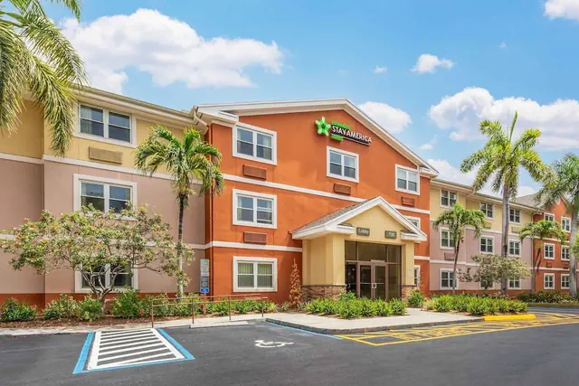 Photo 1 - Extended Stay America Suites West Palm Beach Northpnt Corpor