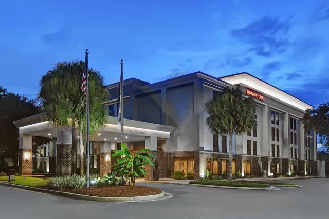 Photo 1 - Hampton Inn Charleston/Mount Pleasant-Patriots Point