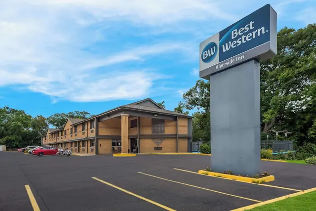 Photo 1 - Best Western Riverside Inn