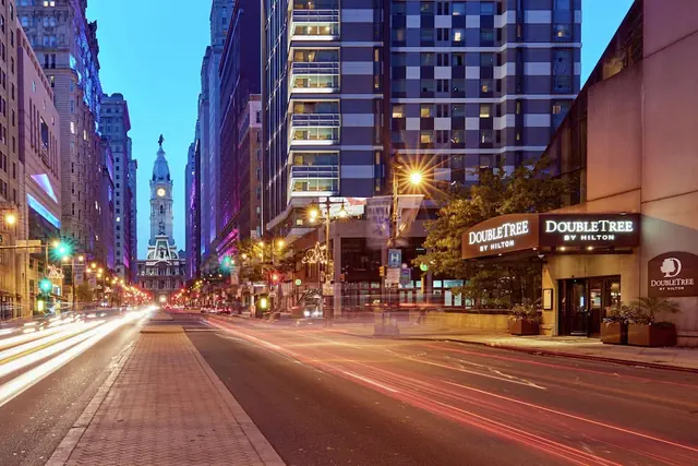 Photo 1 - DoubleTree by Hilton Philadelphia Center City