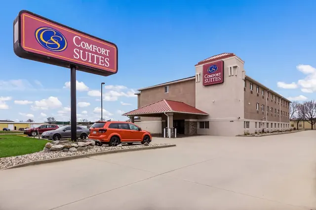 Photo 1 - Comfort Suites Sioux Falls Mall District