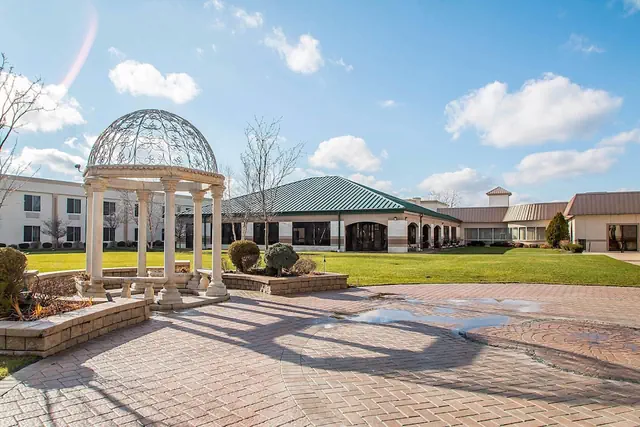 Photo 1 - Clarion Inn Elmhurst - Oak Brook near I-88, I-290, I-294