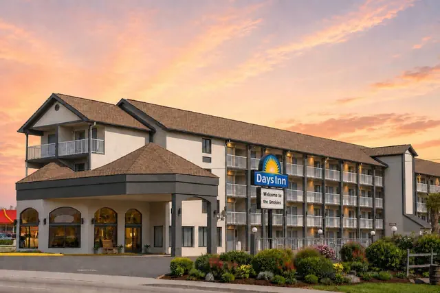 Photo 1 - Days Inn by Wyndham Apple Valley Pigeon Forge/Sevierville