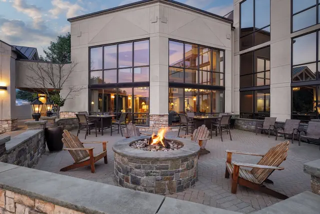 Photo 1 - Holiday Inn Resort Lake George - Adirondack Area by IHG