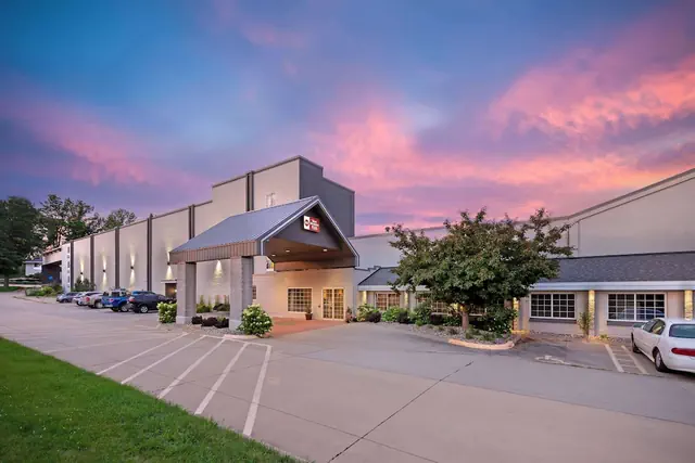 Photo 1 - Best Western Plus Longbranch Hotel & Convention Center