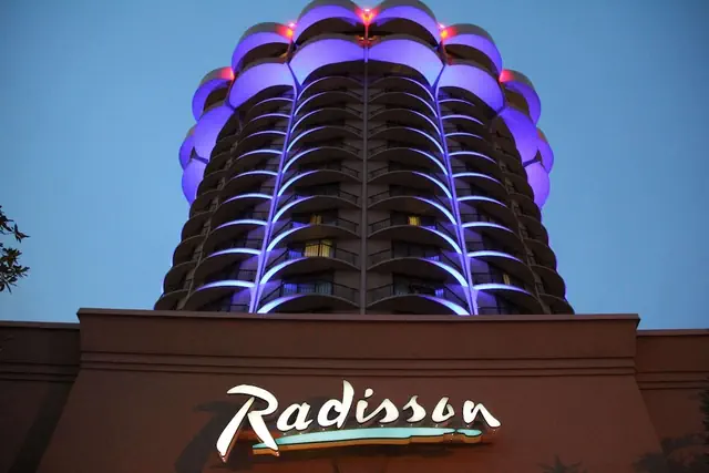 Photo 1 - Radisson Hotel Cincinnati Riverfront