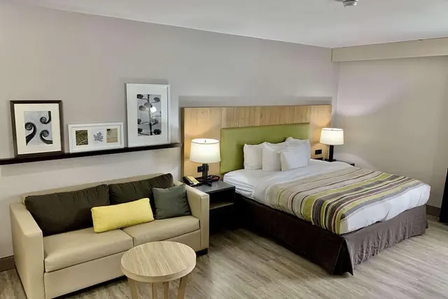 Photo 1 - Country Inn & Suites by Radisson, Sandusky South, OH