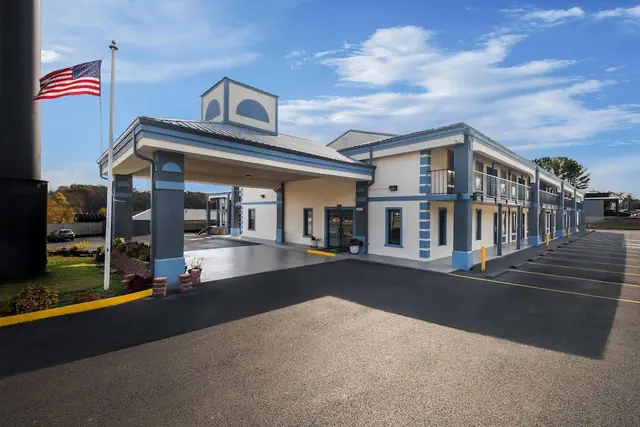 Photo 1 - Days Inn by Wyndham Cleveland TN